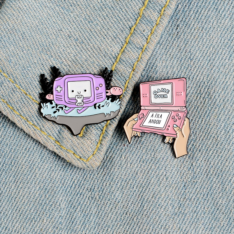 PLAY! 80's 90's Game Enamel Pi - Retro Gaming Gif ulasan dan harga